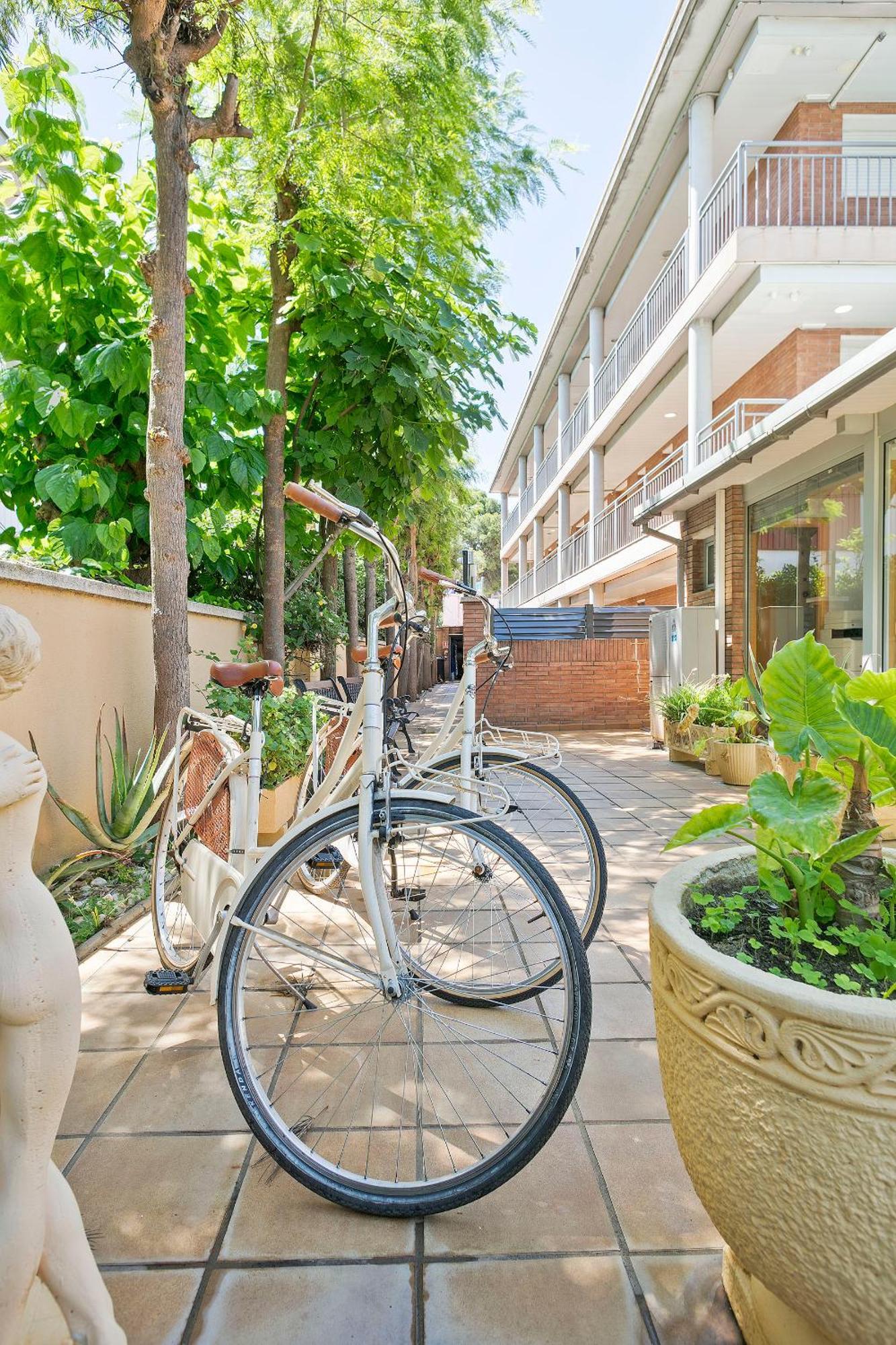 Apartamentos Velor كاستيلديفيلس المظهر الخارجي الصورة