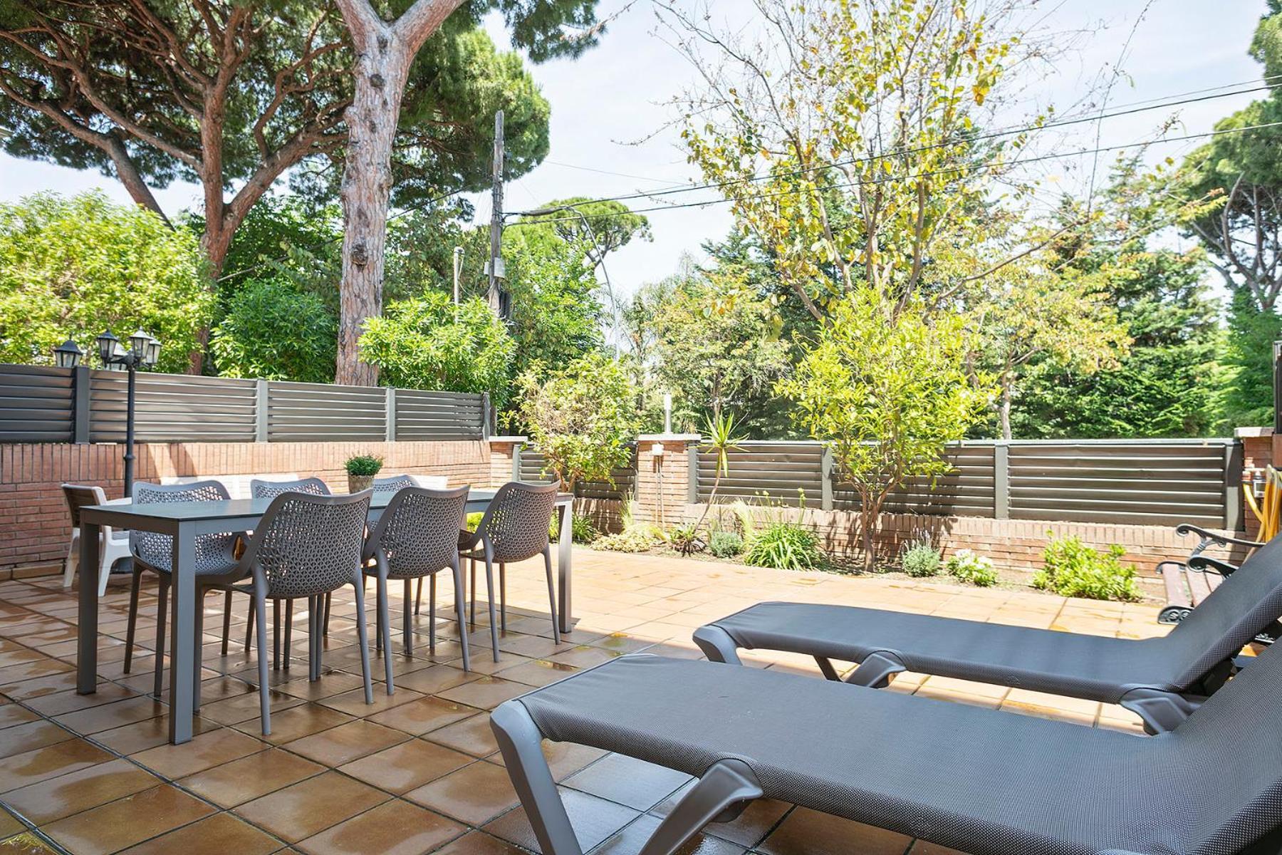 Apartamentos Velor كاستيلديفيلس المظهر الخارجي الصورة